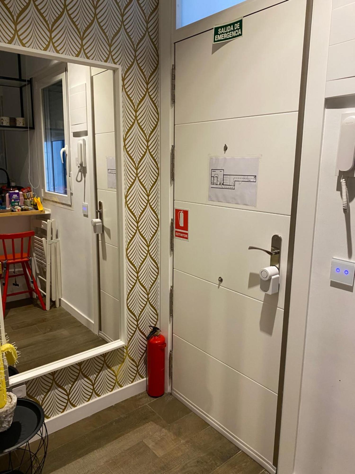Luxury Flat City Center Full Equipe Non Touristic Madrid Exteriör bild